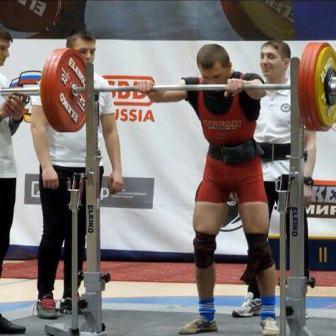 Тбилисский спортсмен занял третье место в Первенстве России по пауэрлифтингу