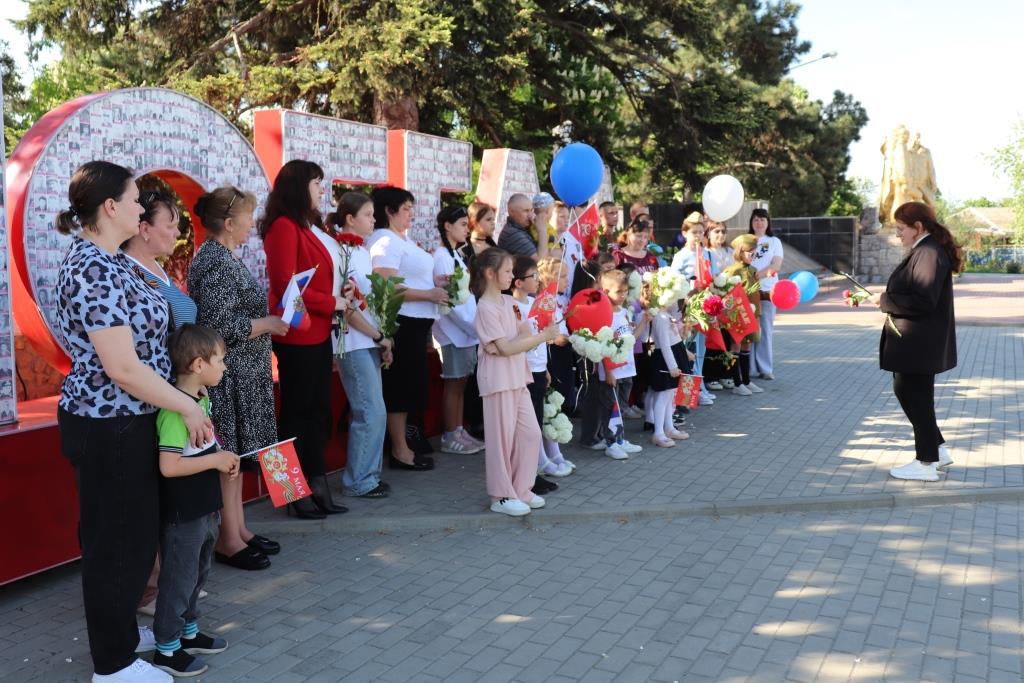Состоялась акция возложения цветов «Мы наследники Великой Победы!» Состоялась акция возложения цветов «Мы наследники Великой Победы!»
