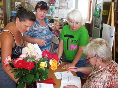 Детская библиотека провела встречу с поэтом и художником – Ольгой Святославовной Терентьевой