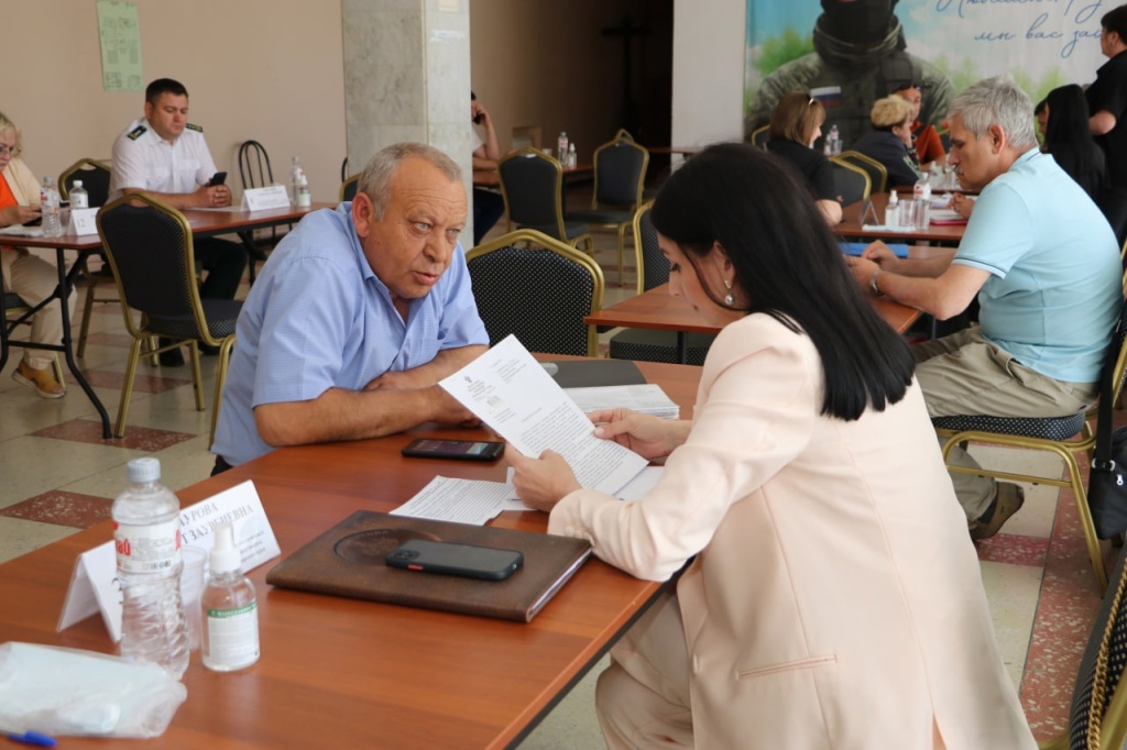 В Тбилисском районе работает мобильная приемная Губернатора Краснодарского края