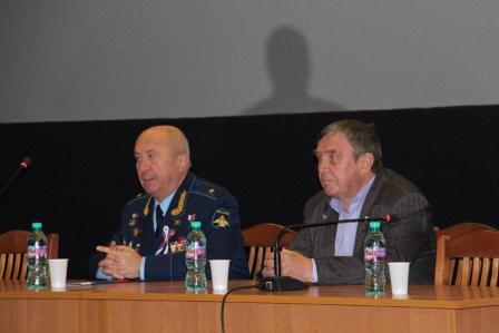 Тбилисские школьники встретились с Героями Российской Федерации