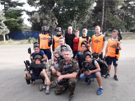 В парке им. Семыкина прошли межклубные соревнования по легкой атлетике и пейнтболу