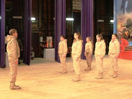 Юные тбилисцы показали свои умения в строевом смотре