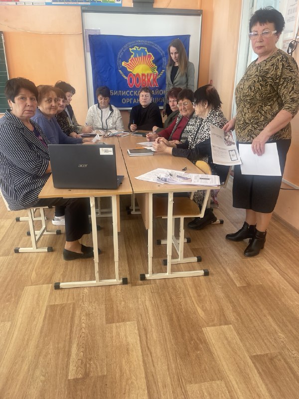 В Тбилисском районе успешно завершилось обучение шестой группы пенсионеров навыкам работы со смартфонами