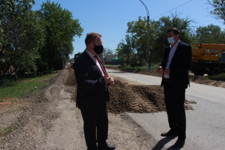 В Тбилисской ремонтируют дороги