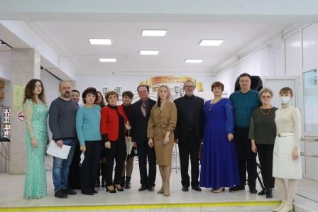 В станице Тбилисской открылась выставка картин