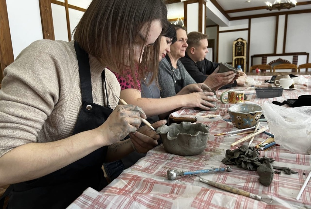 Женщины Профсоюза снова творчески воплотились в работе с глиной