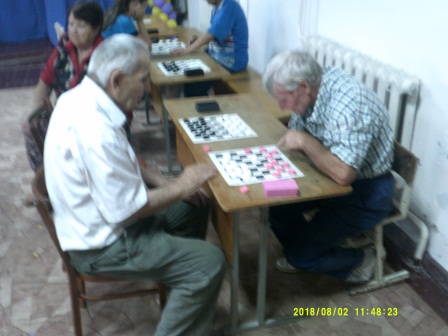 В клубе для инвалидов «Успех» прошел турнир по шашкам и дартсу