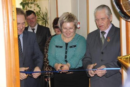 В Тбилисской пенсионеры сели за парты 