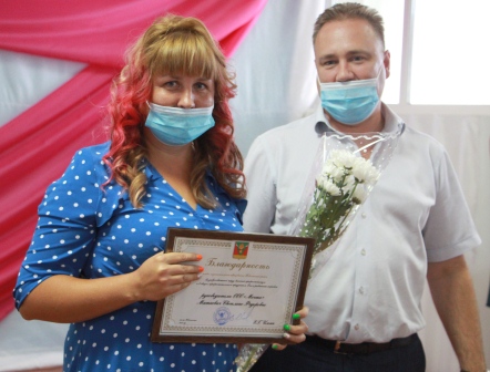 В Тбилисском районе работников торговли поздравили с профессиональным праздником