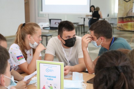 Молодежи рассказали, как получить деньги на свой проект