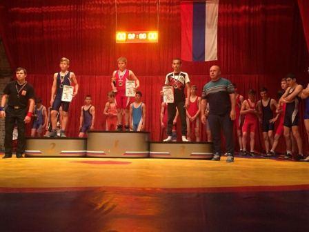 Тбилисцы завоевали призовые места в Открытом первенстве по вольной борьбе в Славянском районе