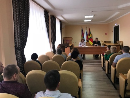 Сотрудники аппарата избирательной комиссии Краснодарского края посетили Тбилисский район с целью оказания методической помощи