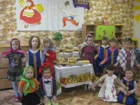 В Тбилисском районе продолжают отмечать Масленицу