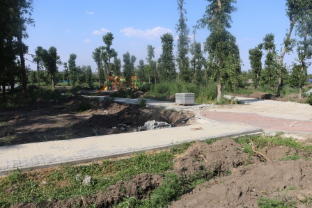 В Тбилисском районе благоустраивают общественные территории