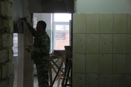 В Тбилисском районе ремонтируют больницу